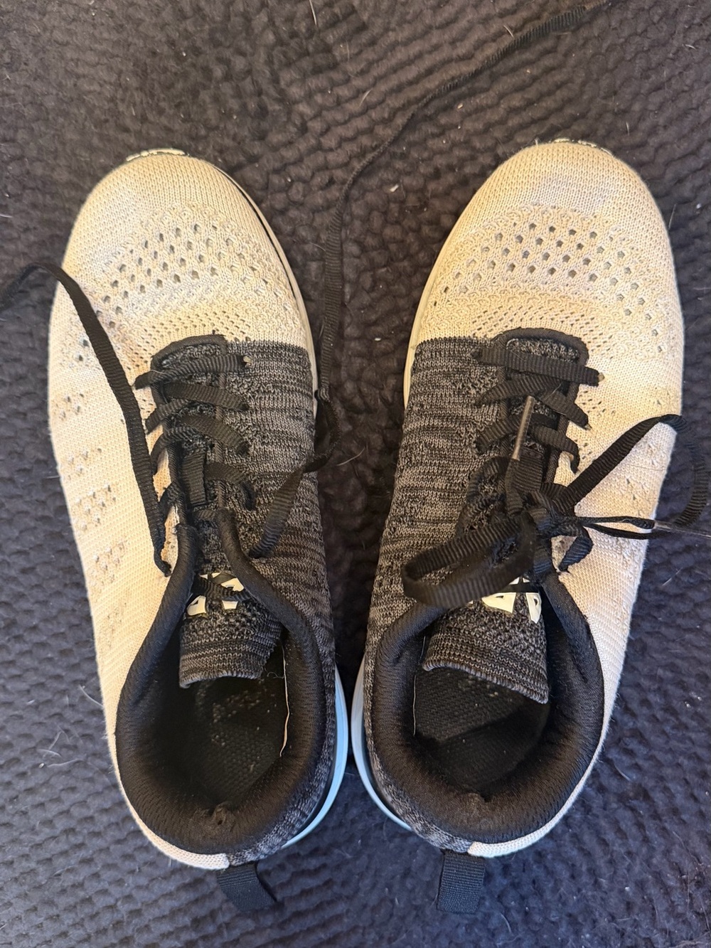 Womens  APL Techloom  Athletic Knit Lace-Up Sneakers - Black & White. Size 6